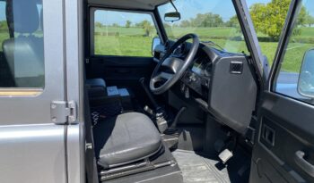 Land Rover DEFENDER 110 2.2 D 2012 full