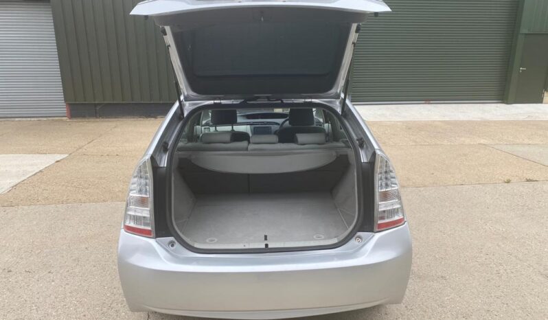 2011 Toyota Prius T4 full