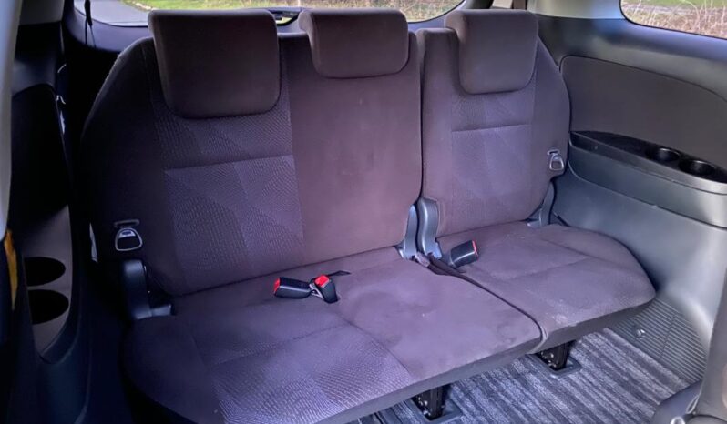 2012 Toyota Estima full