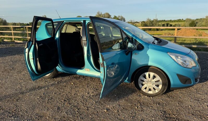 Vauxhall Meriva 1.7TD Exclusiv (100ps) full