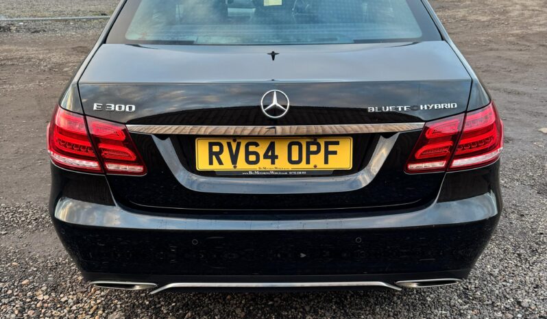 2014 Mercedes-Benz E-Class 2.1TD E300 SE Saloon 4d full